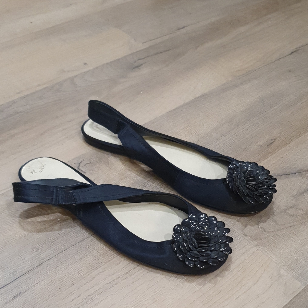 Nine West Flower Detail Sling Back Elegant Black Slingback Flats Size 7.5